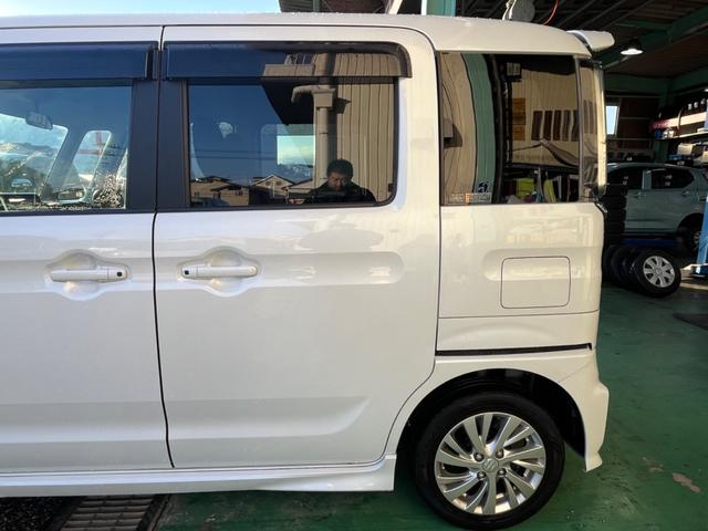 スペーシアカスタム ハイブリッドＧＳ　タイヤ４本・バッテリー新品交換　ＳＤナビ　Ｂｌｕｅｔｏｏｔｈオーディオ　フルセグＴＶ　全方位カメラ　シートヒーター　フロアマット　サイドバイザー　左側パワースライドドア　ドラレコ前後（3枚目）