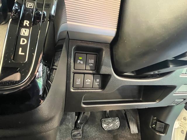 スペーシアカスタム ハイブリッドＧＳ　タイヤ４本・バッテリー新品交換　ＳＤナビ　Ｂｌｕｅｔｏｏｔｈオーディオ　フルセグＴＶ　全方位カメラ　シートヒーター　フロアマット　サイドバイザー　左側パワースライドドア　ドラレコ前後（15枚目）