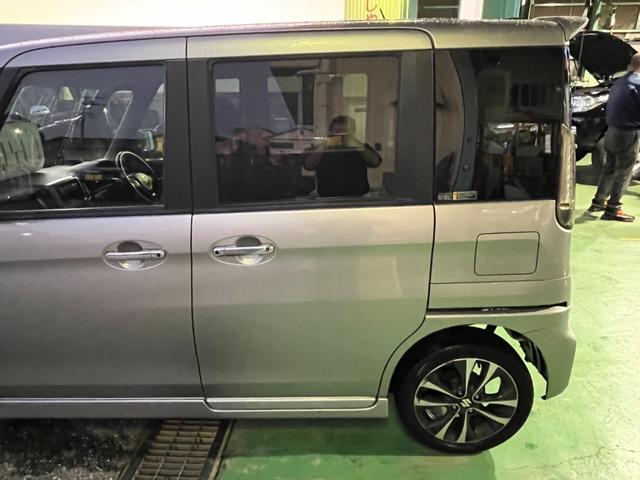 スペーシアカスタムＺ ターボ　タイヤ４本・バッテリー新品交換　ターボ　左側パワースライドドア　クルーズコントロール（16枚目）