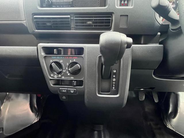 ハイゼットカーゴ DX キーレス サイドバイザー 純正オールウェザーマット新品装着(19枚目)