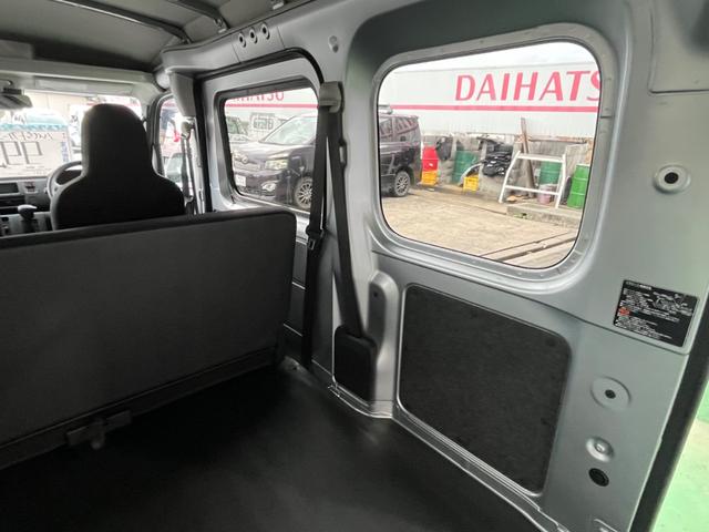 ハイゼットカーゴ DX キーレス サイドバイザー 純正オールウェザーマット新品装着(20枚目)