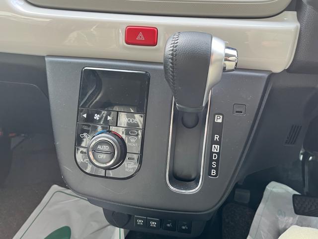 ミラトコット Ｇ　ＳＡＩＩＩ　タイヤ４本新品・バッテリー新品交換　４ＷＤ　シートヒーター　フロアマット　サイドバイザー（12枚目）