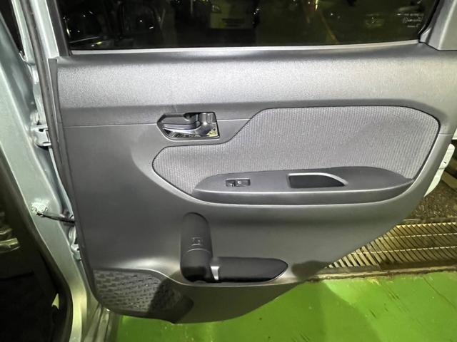 ムーヴ カスタム X ハイパーSAII バッテリー新品交換 ハーフレザーシート キーフリー フロアマット サイドバイザー(13枚目)