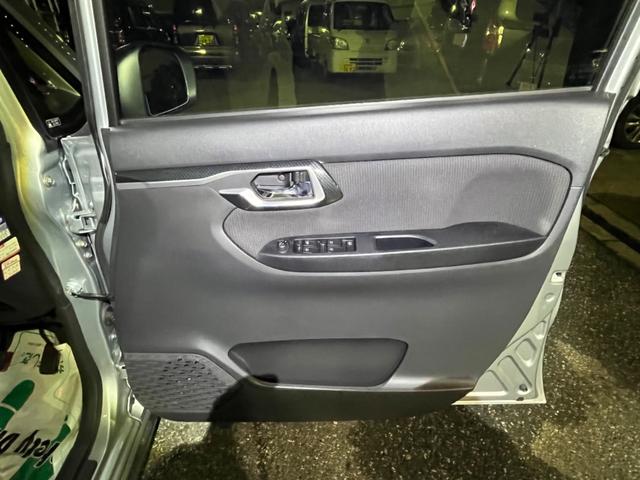 ムーヴ カスタム X ハイパーSAII バッテリー新品交換 ハーフレザーシート キーフリー フロアマット サイドバイザー(15枚目)