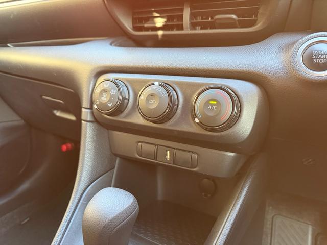 ヤリス Ｘ（7枚目）