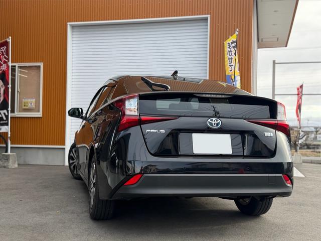 プリウス Aプレミアム 本革シート 最終型 サンルーフ ディスプレイオーディオ 前後ドラレコ タイヤバリ溝 ワコーズクイックシャンプー(4枚目)