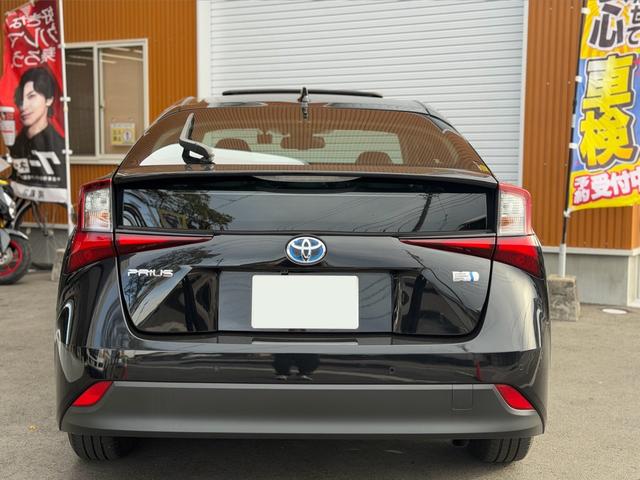 プリウス Aプレミアム 本革シート 最終型 サンルーフ ディスプレイオーディオ 前後ドラレコ タイヤバリ溝 ワコーズクイックシャンプー(5枚目)