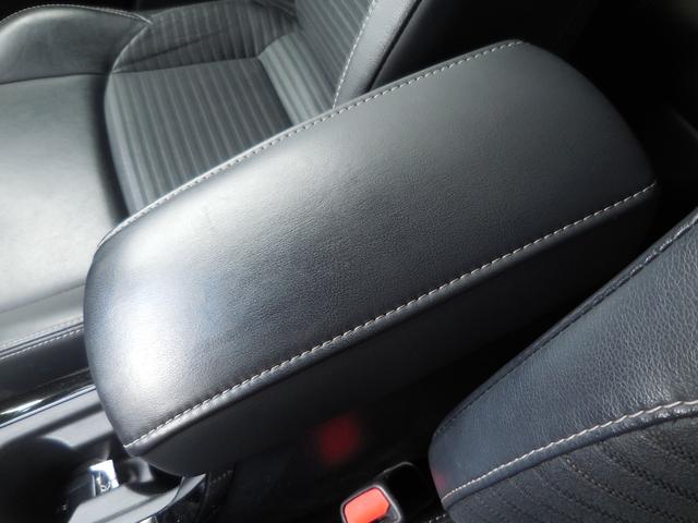 カローラツーリング ハイブリッド ダブルバイビー 法人1オナ 禁煙車 衝突軽減 車線逸脱 LED オートHiビーム 専用AW クルーズコントロール ハーフレザー 9inDオーディオ ナビTV フルセグ BT バックカメラ USB ETC ドラレコ(11枚目)