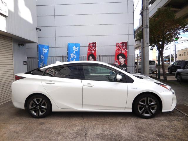 プリウス Ｓセーフティプラス　衝突軽減　車線逸脱　クルーズコントロール　ＬＥＤ　オートハイビーム　１７ｉｎＡＷ　９ｉｎＳＤナビＴＶ　ＤＶＤ　ＢＴ　バックカメラ　パーキングアシスト　ヘッドアップディスプレイ　２．０ＥＴＣ　ドラレコ（24枚目）