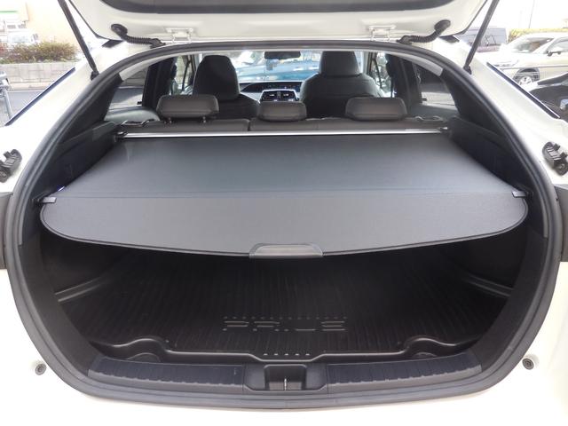 プリウス Ｓセーフティプラス　衝突軽減　車線逸脱　クルーズコントロール　ＬＥＤ　オートハイビーム　１７ｉｎＡＷ　９ｉｎＳＤナビＴＶ　ＤＶＤ　ＢＴ　バックカメラ　パーキングアシスト　ヘッドアップディスプレイ　２．０ＥＴＣ　ドラレコ（48枚目）