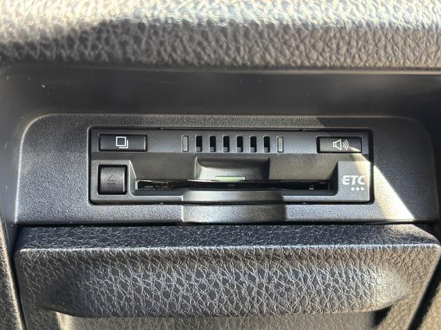 エスクァイア ハイブリッドGi セーフティセンス 純正10.5incナビ リア天吊りモニター フルセグTV バックモニター 両側パワースライドドア LEDヘッドライト ドラレコ スマートエントリー シートヒーター クルコン ETC(8枚目)