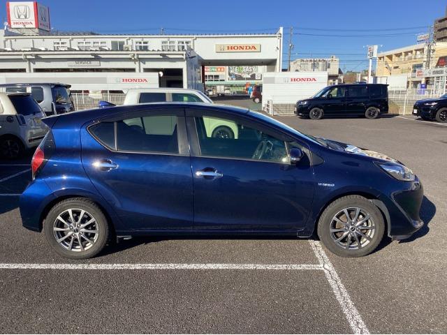 アクア Ｓスタイルブラック　ワンオーナー　衝突被害軽減ブレーキ（4枚目）