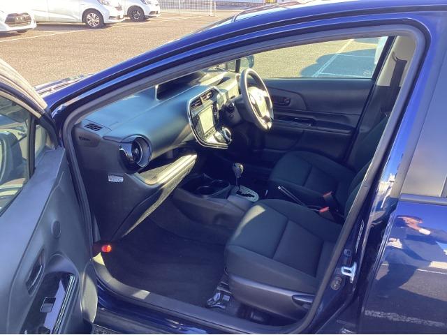 アクア Ｓスタイルブラック　ワンオーナー　衝突被害軽減ブレーキ（11枚目）