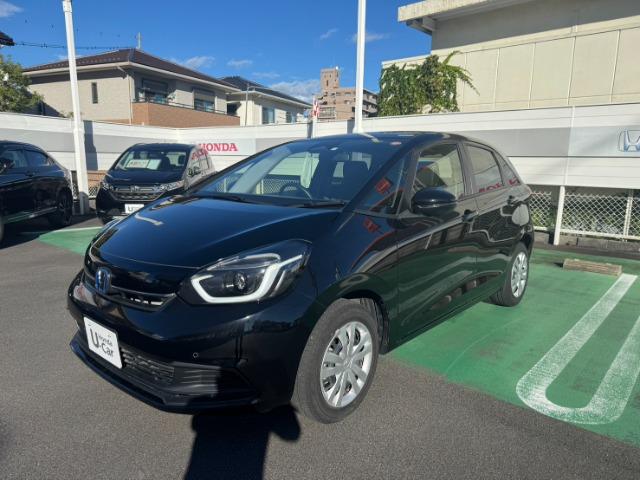 フィット ｅ：ＨＥＶホーム　当社代車　スマートキー　バックカメラ（4枚目）