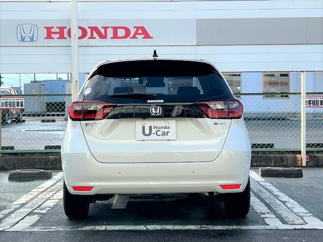 フィット ｅ：ＨＥＶホーム　ブラックスタイル　認定中古車　純正ナビ（7枚目）