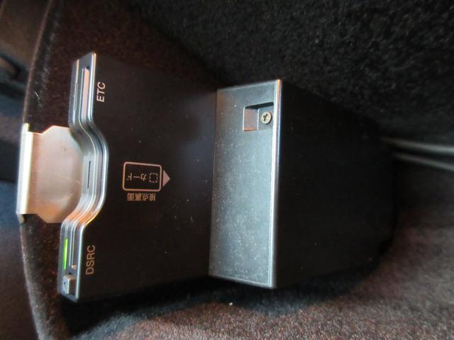 TSI ハイライン ワンオーナー スマートキー ACC 純正ナビ 地デジ バックカメラ ETC HID パワーシート ハーフレザー調シート 両側電動スライド 7人乗り(40枚目)