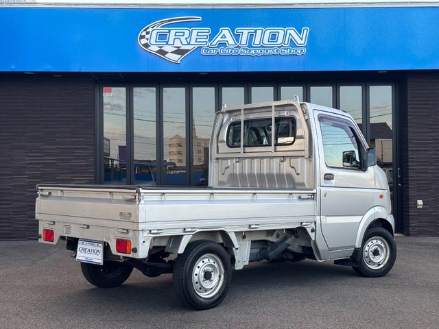 キャリイトラック ＫＣエアコン・パワステ　ワンオーナー車　５ＭＴ　ＥＴＣ　純正ＡＭ／ＦＭ　ヘッドライトレベライザー　荷台ゴムマット　ゲートプロテクター　荷室三方開　エアコン　パワステ　フロアゴムマット（16枚目）