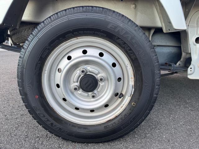 キャリイトラック ＫＣエアコン・パワステ　ワンオーナー車　５ＭＴ　ＥＴＣ　純正ＡＭ／ＦＭ　ヘッドライトレベライザー　荷台ゴムマット　ゲートプロテクター　荷室三方開　エアコン　パワステ　フロアゴムマット（21枚目）