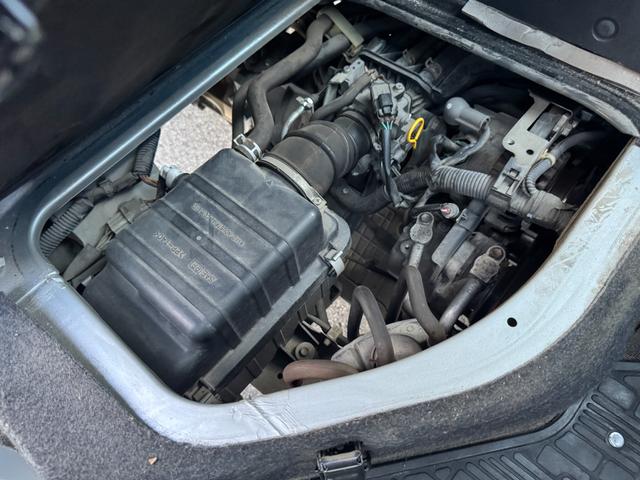 キャリイトラック ＫＣエアコン・パワステ　ワンオーナー車　５ＭＴ　ＥＴＣ　純正ＡＭ／ＦＭ　ヘッドライトレベライザー　荷台ゴムマット　ゲートプロテクター　荷室三方開　エアコン　パワステ　フロアゴムマット（34枚目）