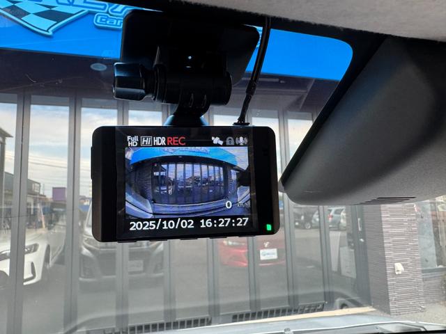 ステラ カスタムＲＳ　スマートアシスト　禁煙車　ナビＴＶ　Ｂカメラ　Ｂｌｕｅｔｏｏｔｈ接続　ＣＤ／ＤＶＤ再生　シートヒーター　ドライブレコーダー　ＥＴＣ　クリアランスソナー　衝突被害軽減システム　ＬＥＤヘッドランプ　アイドリングストップ　オート電動格納ミラー（22枚目）