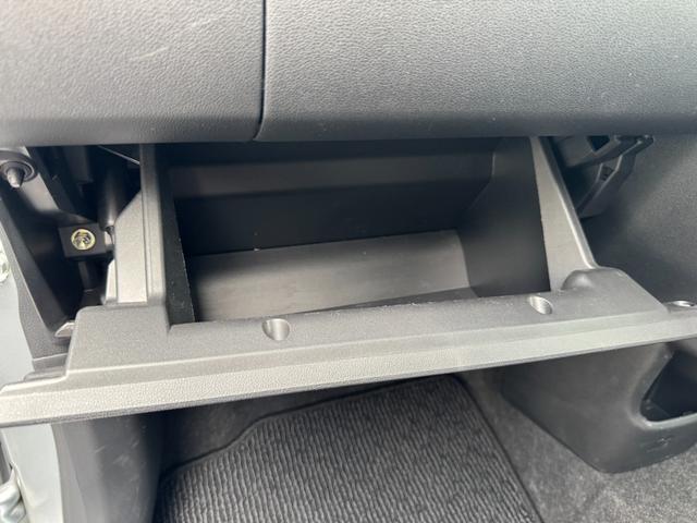 ステラ カスタムＲＳ　スマートアシスト　禁煙車　ナビＴＶ　Ｂカメラ　Ｂｌｕｅｔｏｏｔｈ接続　ＣＤ／ＤＶＤ再生　シートヒーター　ドライブレコーダー　ＥＴＣ　クリアランスソナー　衝突被害軽減システム　ＬＥＤヘッドランプ　アイドリングストップ　オート電動格納ミラー（45枚目）