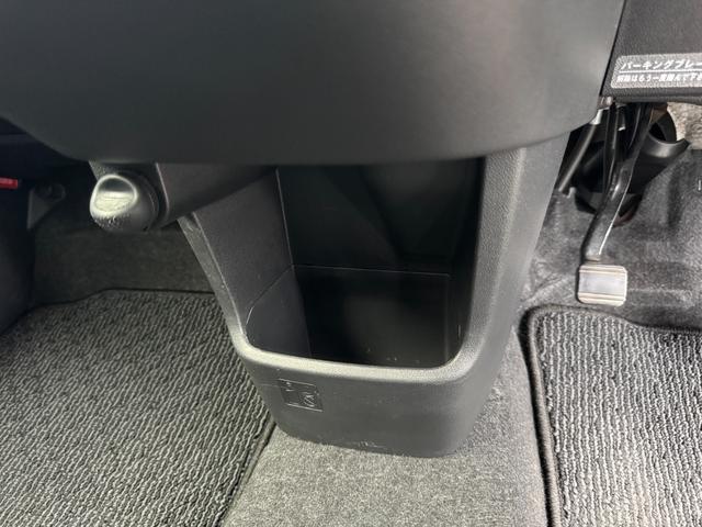 ステラ カスタムＲＳ　スマートアシスト　禁煙車　ナビＴＶ　Ｂカメラ　Ｂｌｕｅｔｏｏｔｈ接続　ＣＤ／ＤＶＤ再生　シートヒーター　ドライブレコーダー　ＥＴＣ　クリアランスソナー　衝突被害軽減システム　ＬＥＤヘッドランプ　アイドリングストップ　オート電動格納ミラー（48枚目）