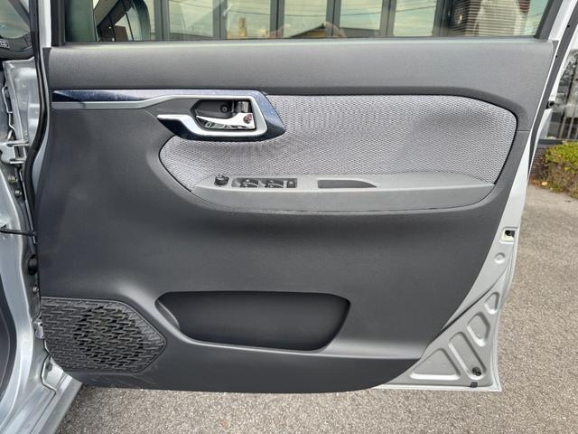 ステラ カスタムＲＳ　スマートアシスト　禁煙車　ナビＴＶ　Ｂカメラ　Ｂｌｕｅｔｏｏｔｈ接続　ＣＤ／ＤＶＤ再生　シートヒーター　ドライブレコーダー　ＥＴＣ　クリアランスソナー　衝突被害軽減システム　ＬＥＤヘッドランプ　アイドリングストップ　オート電動格納ミラー（52枚目）