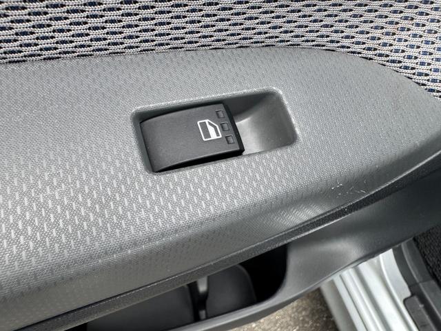 ステラ カスタムＲＳ　スマートアシスト　禁煙車　ナビＴＶ　Ｂカメラ　Ｂｌｕｅｔｏｏｔｈ接続　ＣＤ／ＤＶＤ再生　シートヒーター　ドライブレコーダー　ＥＴＣ　クリアランスソナー　衝突被害軽減システム　ＬＥＤヘッドランプ　アイドリングストップ　オート電動格納ミラー（53枚目）