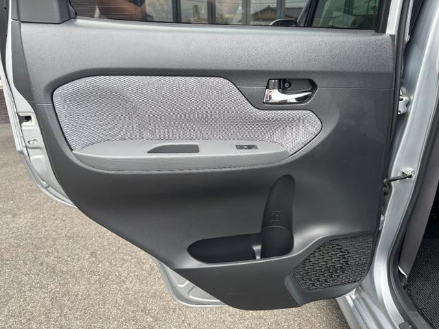 ステラ カスタムＲＳ　スマートアシスト　禁煙車　ナビＴＶ　Ｂカメラ　Ｂｌｕｅｔｏｏｔｈ接続　ＣＤ／ＤＶＤ再生　シートヒーター　ドライブレコーダー　ＥＴＣ　クリアランスソナー　衝突被害軽減システム　ＬＥＤヘッドランプ　アイドリングストップ　オート電動格納ミラー（58枚目）