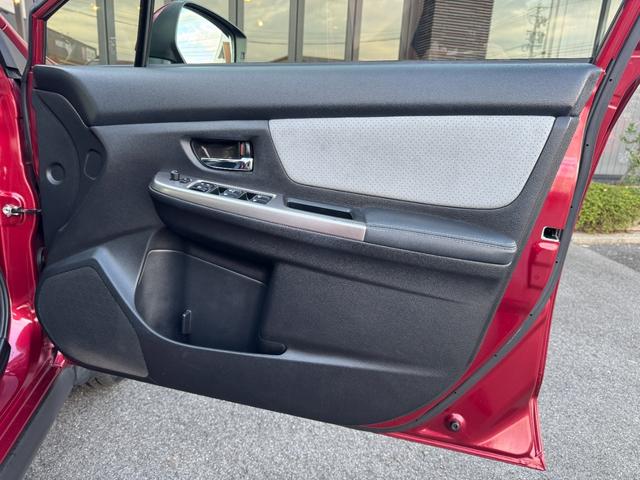 ＸＶハイブリッド ２．０ｉ－Ｌアイサイト　ワンオーナー禁煙車　ナビＴＶ　ＥＴＣ　バックカメラ　コーナーセンサー　Ｂｌｕｅｔｏｏｔｈ接続　レーダークルーズコントロール　レーンアシスト　衝突被害軽減システム　４ＷＤ　オートライト　ＨＩＤ　パワーシート　ルーフレール　スマートキー（20枚目）