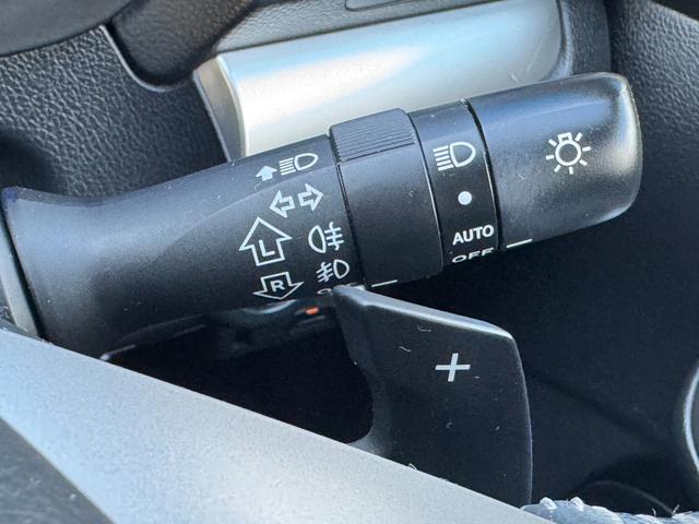 ＸＶハイブリッド ２．０ｉ－Ｌアイサイト　ワンオーナー禁煙車　ナビＴＶ　ＥＴＣ　バックカメラ　コーナーセンサー　Ｂｌｕｅｔｏｏｔｈ接続　レーダークルーズコントロール　レーンアシスト　衝突被害軽減システム　４ＷＤ　オートライト　ＨＩＤ　パワーシート　ルーフレール　スマートキー（39枚目）