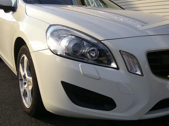 Ｖ６０ Ｔ４　ナビ　ＴＶ　ＥＴＣ　キーレス２個　革シート　電動シート　プッシュスタート　ブレーキサポート　レーンアシスト　レーダークルーズコントロール　ブラインドスポット　ＢＬＩＳ（10枚目）