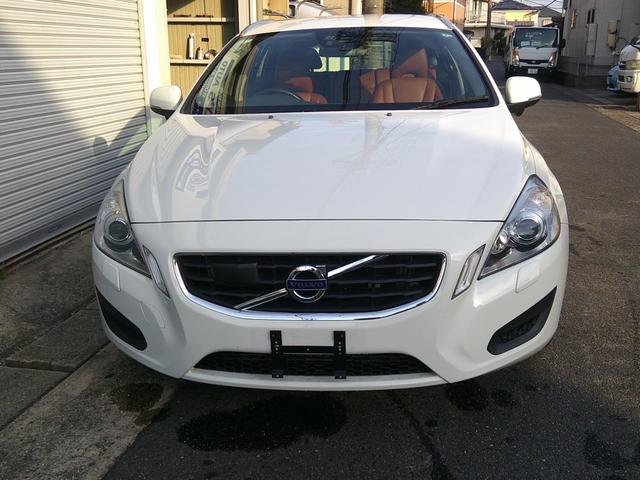 Ｖ６０ Ｔ４　ナビ　ＴＶ　ＥＴＣ　キーレス２個　革シート　電動シート　プッシュスタート　ブレーキサポート　レーンアシスト　レーダークルーズコントロール　ブラインドスポット　ＢＬＩＳ（11枚目）