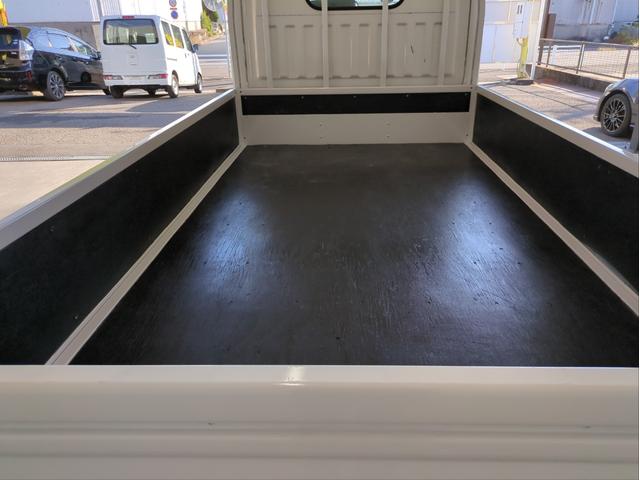 アトラストラック ショートスーパーローＤＸ　５ＭＴ　キーレス　トリイ加工　リアダブルタイヤ　電動格納ミラー　ガソリン車　低床　木床　３方開　最積１．５ｔ　フォグランプ（11枚目）