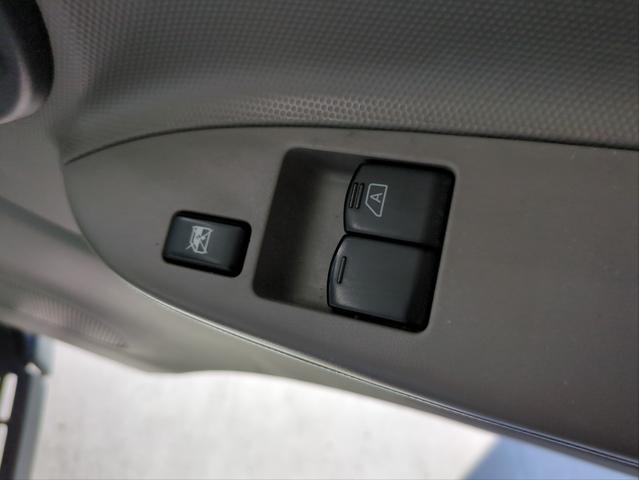 アトラストラック ショートスーパーローＤＸ　５ＭＴ　キーレス　トリイ加工　リアダブルタイヤ　電動格納ミラー　ガソリン車　低床　木床　３方開　最積１．５ｔ　フォグランプ（31枚目）