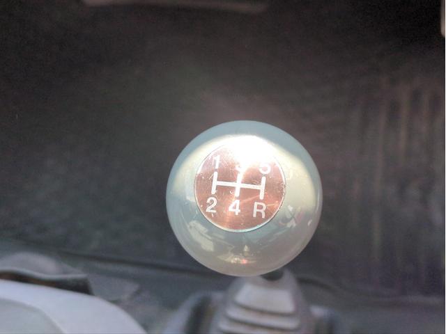 ボンゴトラック ＤＸ　ワンオーナー　５ＭＴ　３方開　リアダブルタイヤ（27枚目）