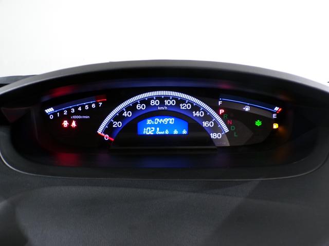 フリード Gプレミアムエディション Bluetooth接続両側電動スライドドアETCインターナビスマートキー 盗難防止 VSA Bカメラ ウォークスルー オートクルーズ キーレスキー 禁煙 パワステ AAC ETC車載器 3列シート(52枚目)