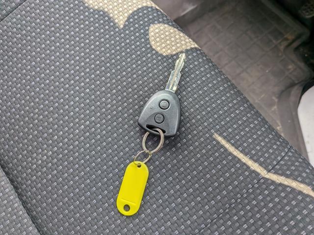 ハイゼットカーゴ ＤＸ　ハイルーフ　オートマ　ＥＴＣ　パワステ　パワーウィンド　エアコン　事故歴「小」リアフロアゆがみ（見ても分からないほど）（26枚目）