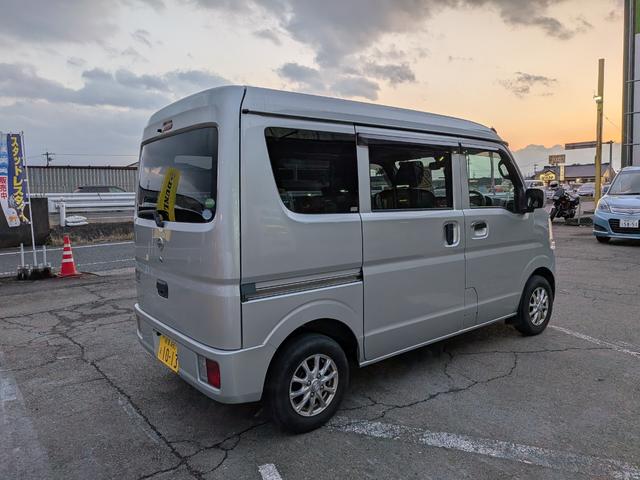 NV100クリッパーバン GX 4WD AT エアコン パワステ パワーウィンドウ ETC ナビ バックカメラ フォグランプ 安全装置(車線逸脱検知・前方レーダー感知)(7枚目)