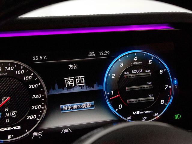 Ｇクラス Ｇ６３　１００台限定車　専用ボディーカラー　マグノナイトブラックパーツ／ダーククロームパーツ／ブラックスモーク仕様　マットブラック２２インチＡＭＧ鍛造クロススポークアルミ　ＡＭＧレザーエクスクルーシブＰＫＧ（46枚目）