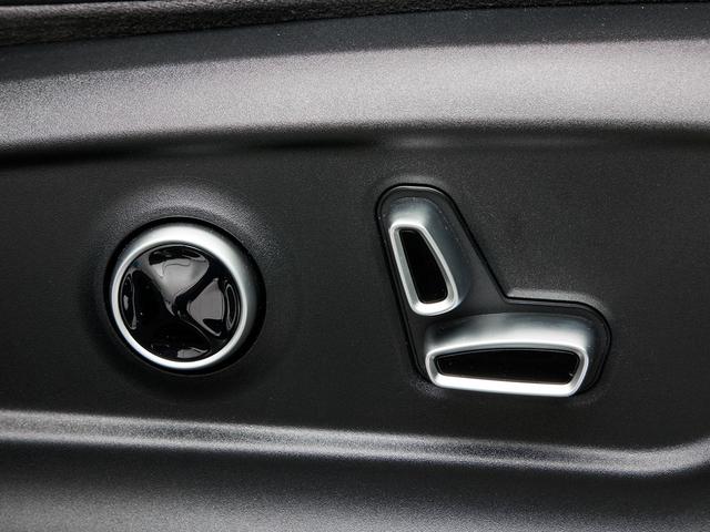 グレカーレ トロフェオ ビアンコ 21AW パノラミックガラスルーフ SonusFaberハイプレミアムサウンドシステム パンチングレザー シートヒータ V6 3リッターツインターボエンジン ETC2.0 記録簿スペア保証付(21枚目)