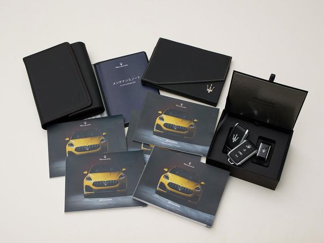 グレカーレ トロフェオ ビアンコ 21AW パノラミックガラスルーフ SonusFaberハイプレミアムサウンドシステム パンチングレザー シートヒータ V6 3リッターツインターボエンジン ETC2.0 記録簿スペア保証付(48枚目)