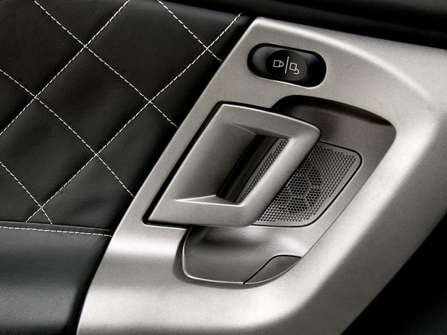 ガヤルド 　シートヒーター付フル電動シート　カリストシャイニーブラックトリム　ＬＥＤライト付きトランスパーレントエンジンフード　Ｑチューラインインテリア　ブランディングＰＫＧ　アルパインディスプレイオーディオ（13枚目）