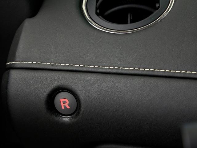 ガヤルド 　シートヒーター付フル電動シート　カリストシャイニーブラックトリム　ＬＥＤライト付きトランスパーレントエンジンフード　Ｑチューラインインテリア　ブランディングＰＫＧ　アルパインディスプレイオーディオ（26枚目）