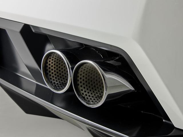 ガヤルド 　シートヒーター付フル電動シート　カリストシャイニーブラックトリム　ＬＥＤライト付きトランスパーレントエンジンフード　Ｑチューラインインテリア　ブランディングＰＫＧ　アルパインディスプレイオーディオ（39枚目）