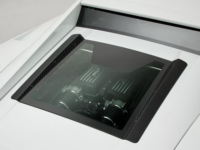 ガヤルド 　シートヒーター付フル電動シート　カリストシャイニーブラックトリム　ＬＥＤライト付きトランスパーレントエンジンフード　Ｑチューラインインテリア　ブランディングＰＫＧ　アルパインディスプレイオーディオ（40枚目）