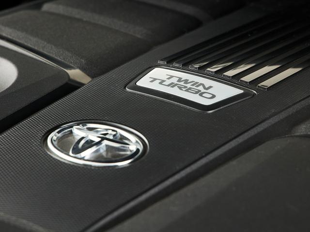 ランドクルーザー ＺＸ　モデリスタエアロ　クールボックス　電動リアデフロック　ＪＢＬプレミアムサウンドシステム　リアエンタシステム　ルーフレール　タイヤ警報器システム　トノカバー　ＩＴＳコネクト（11枚目）