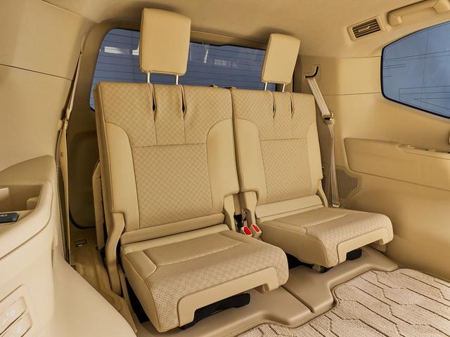 ランドクルーザー ＺＸ　モデリスタエアロ　クールボックス　電動リアデフロック　ＪＢＬプレミアムサウンドシステム　リアエンタシステム　ルーフレール　タイヤ警報器システム　トノカバー　ＩＴＳコネクト（20枚目）