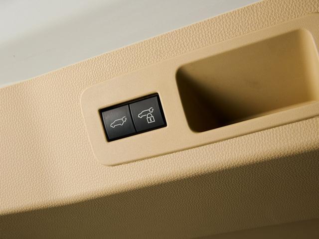 ランドクルーザー ＺＸ　モデリスタエアロ　クールボックス　電動リアデフロック　ＪＢＬプレミアムサウンドシステム　リアエンタシステム　ルーフレール　タイヤ警報器システム　トノカバー　ＩＴＳコネクト（49枚目）