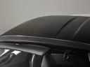 カーボンルーフを283,800円の社外パーツを採用しています。純正布ルーフも保管されています。この商品の重量は約5kgだそうで、純正品約9.5kgの約半分の軽さを追求しています。
